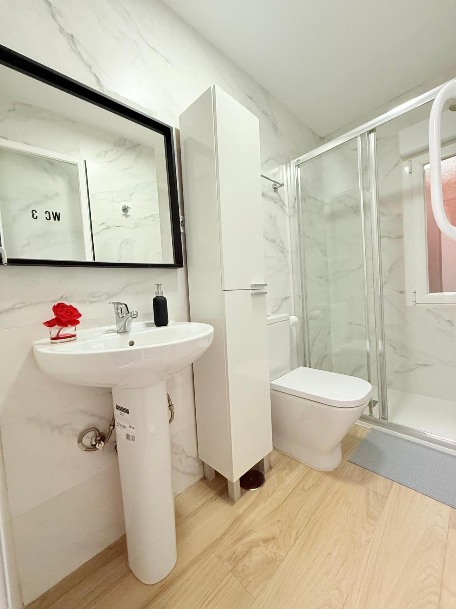 Rosa Rooms, Habitacion Con Bano Privado Pozuelo de Alarcón Εξωτερικό φωτογραφία