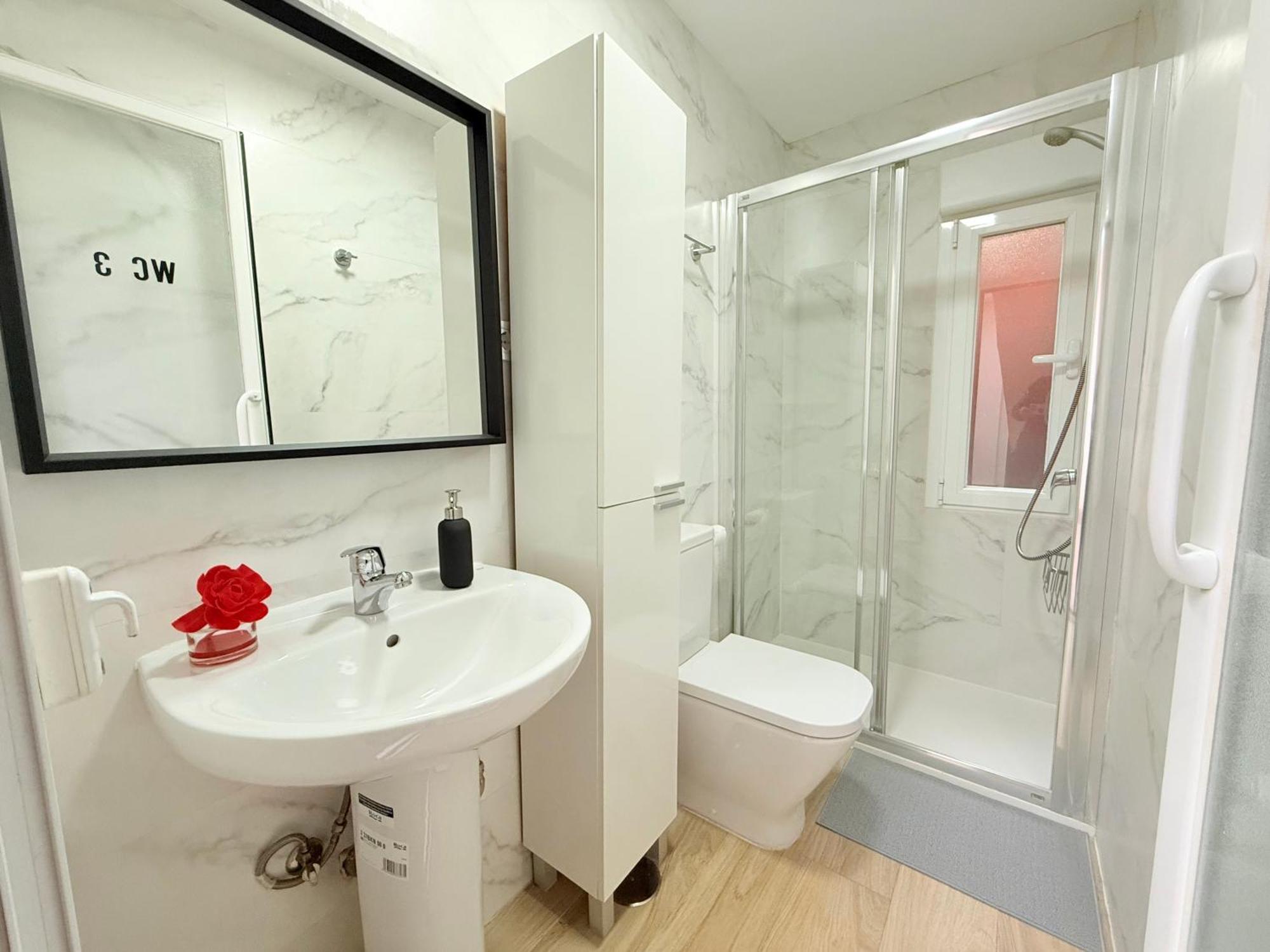 Rosa Rooms, Habitacion Con Bano Privado Pozuelo de Alarcón Εξωτερικό φωτογραφία