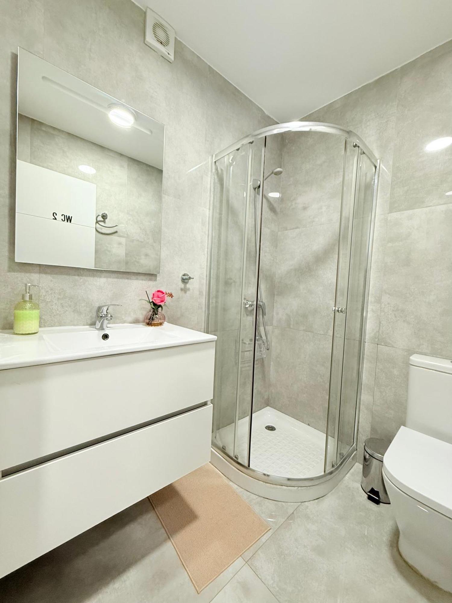Rosa Rooms, Habitacion Con Bano Privado Pozuelo de Alarcón Εξωτερικό φωτογραφία