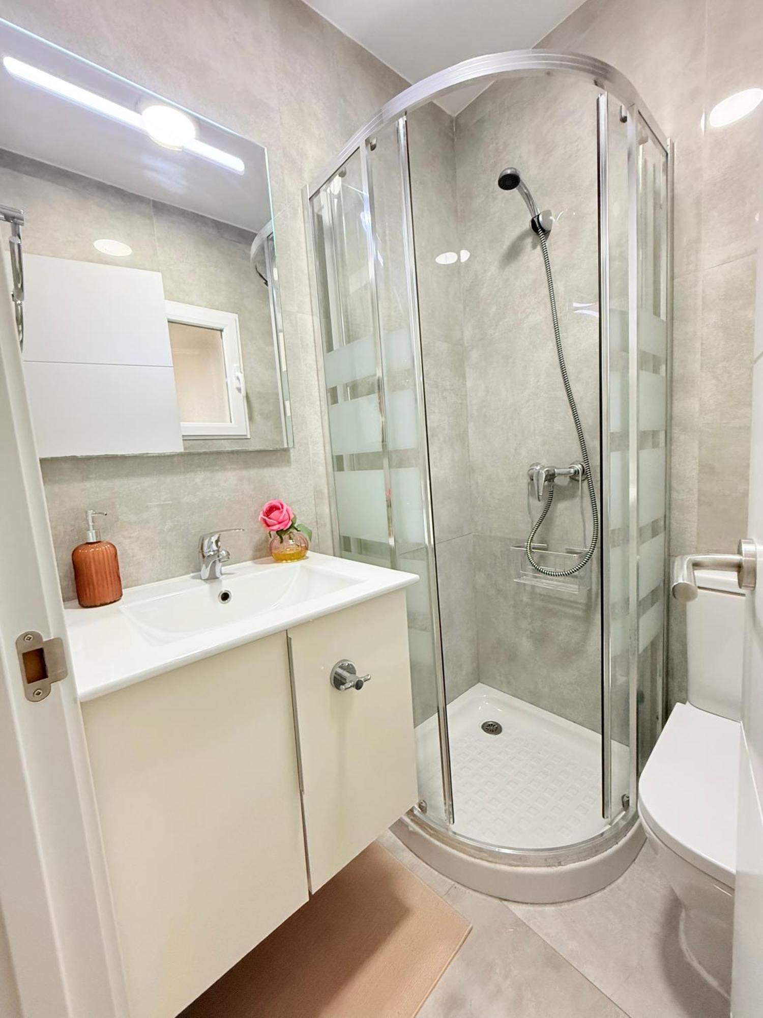 Rosa Rooms, Habitacion Con Bano Privado Pozuelo de Alarcón Εξωτερικό φωτογραφία