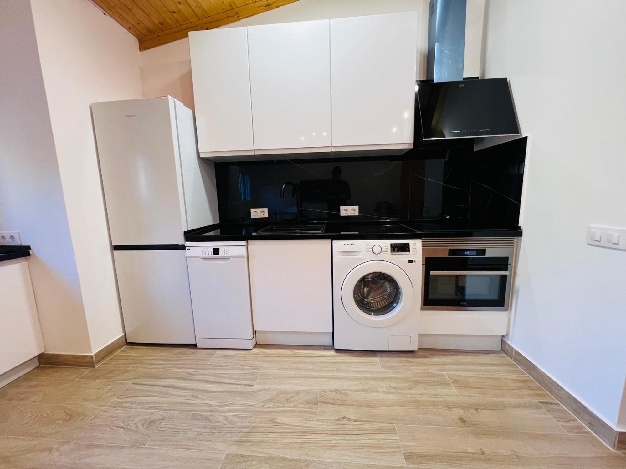 Rosa Rooms, Habitacion Con Bano Privado Pozuelo de Alarcón Εξωτερικό φωτογραφία