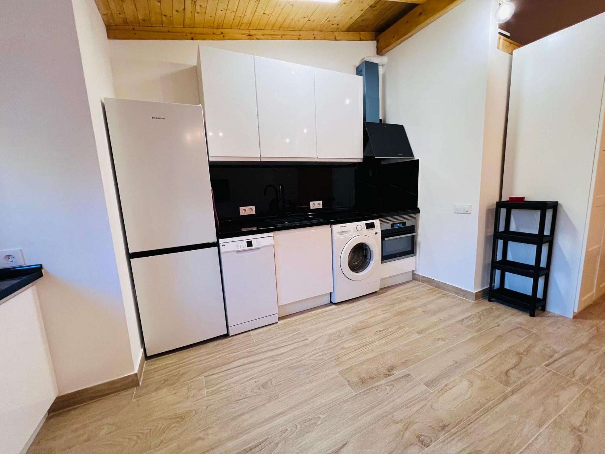 Rosa Rooms, Habitacion Con Bano Privado Pozuelo de Alarcón Εξωτερικό φωτογραφία